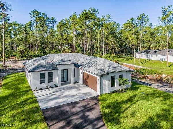 2.5 Acres of Residential Land with Home for Sale in Naples, Florida