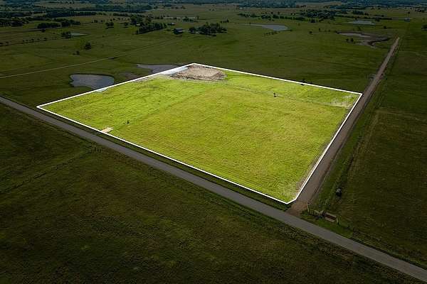 12.5 Acres of Land for Sale in Burton, Texas