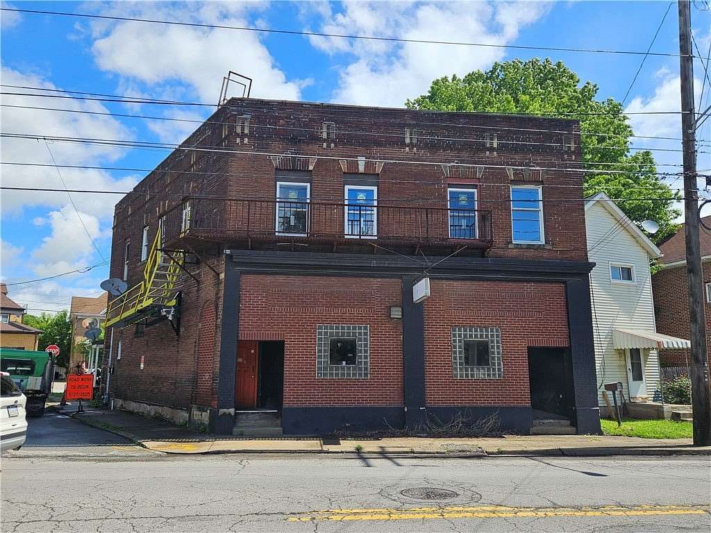 0.06 Acres of Mixed-Use Land for Sale in Butler, Pennsylvania