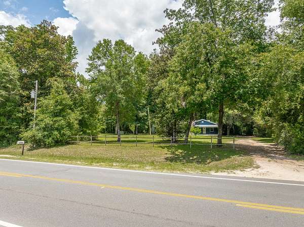 1.84 Acres of Residential Land with Home for Sale in Crawfordville, Florida