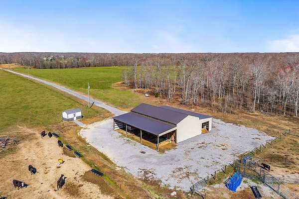 28.2 Acres of Agricultural Land for Sale in Bradyville, Tennessee