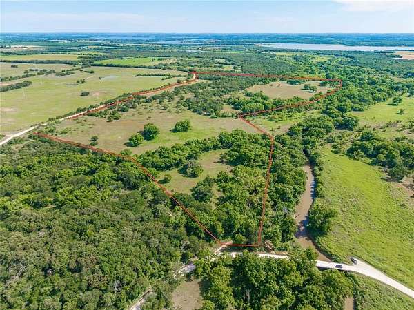 92.2 Acres of Recreational Land & Farm for Sale in De Leon, Texas