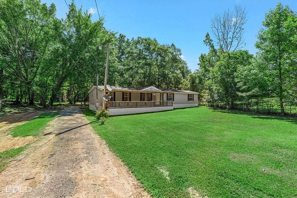 2.25 Acres of Residential Land with Home for Sale in Benton, Louisiana