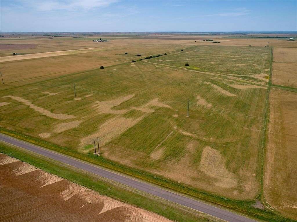 160 Acres of Land for Sale in Munday, Texas