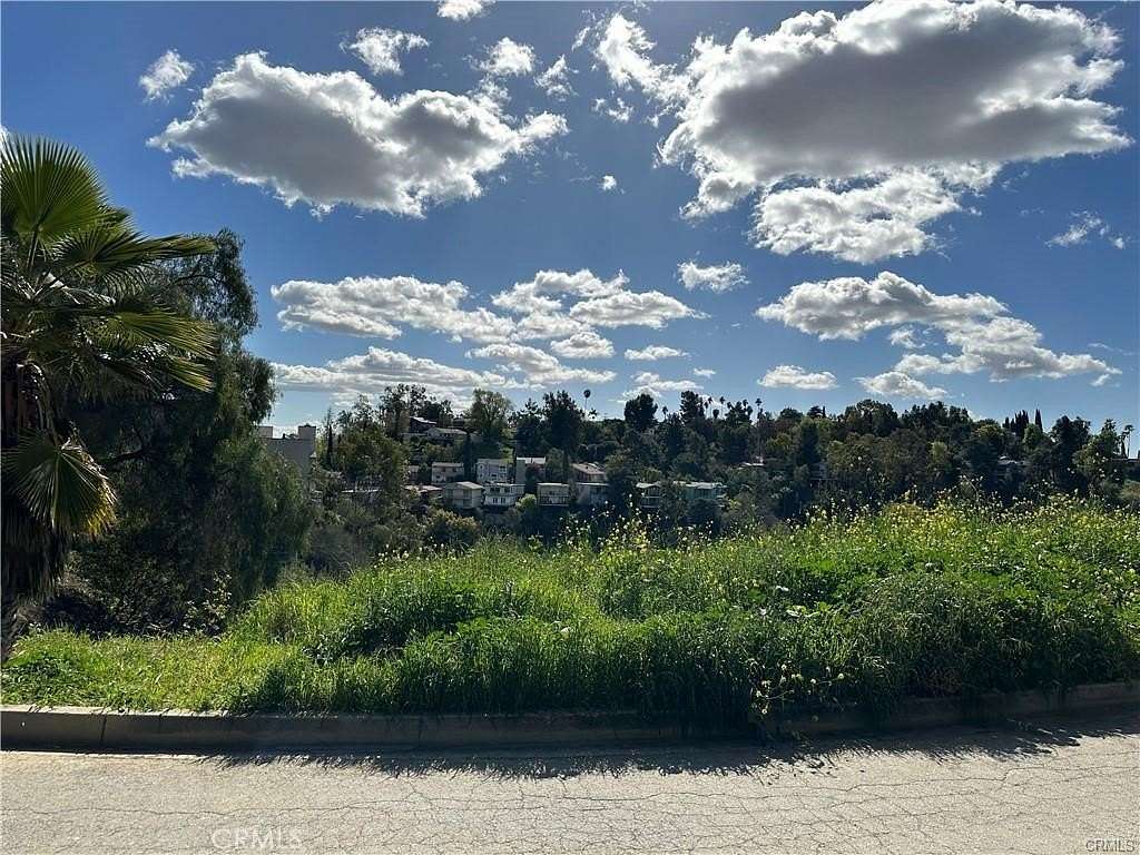 0.16 Acres of Land for Sale in Los Angeles, California