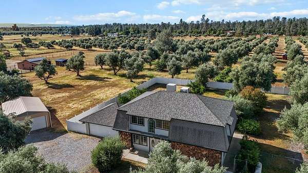 2.7 Acres of Residential Land with Home for Sale in Anderson, California