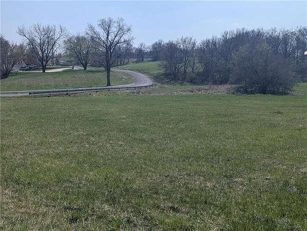 0.45 Acres of Residential Land for Sale in Gallatin, Missouri