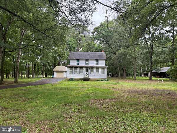 2.23 Acres of Residential Land with Home for Sale in Camden, Delaware