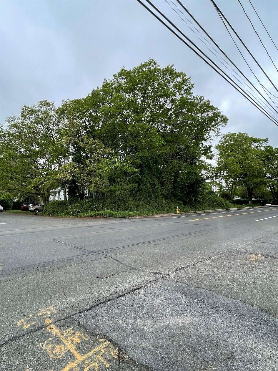 0.23 Acres of Residential Land for Sale in Brentwood, New York