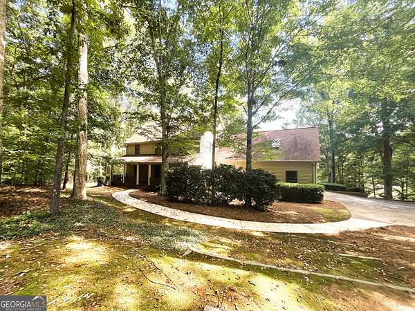 5.1 Acres of Residential Land with Home for Lease in Watkinsville, Georgia