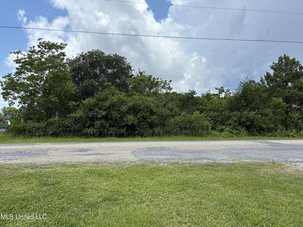 0.19 Acres of Commercial Land for Sale in Bay St. Louis, Mississippi