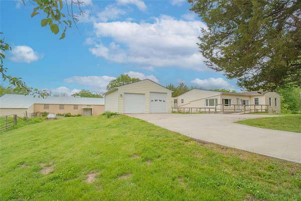 10.3 Acres of Land with Home for Sale in Chariton, Iowa