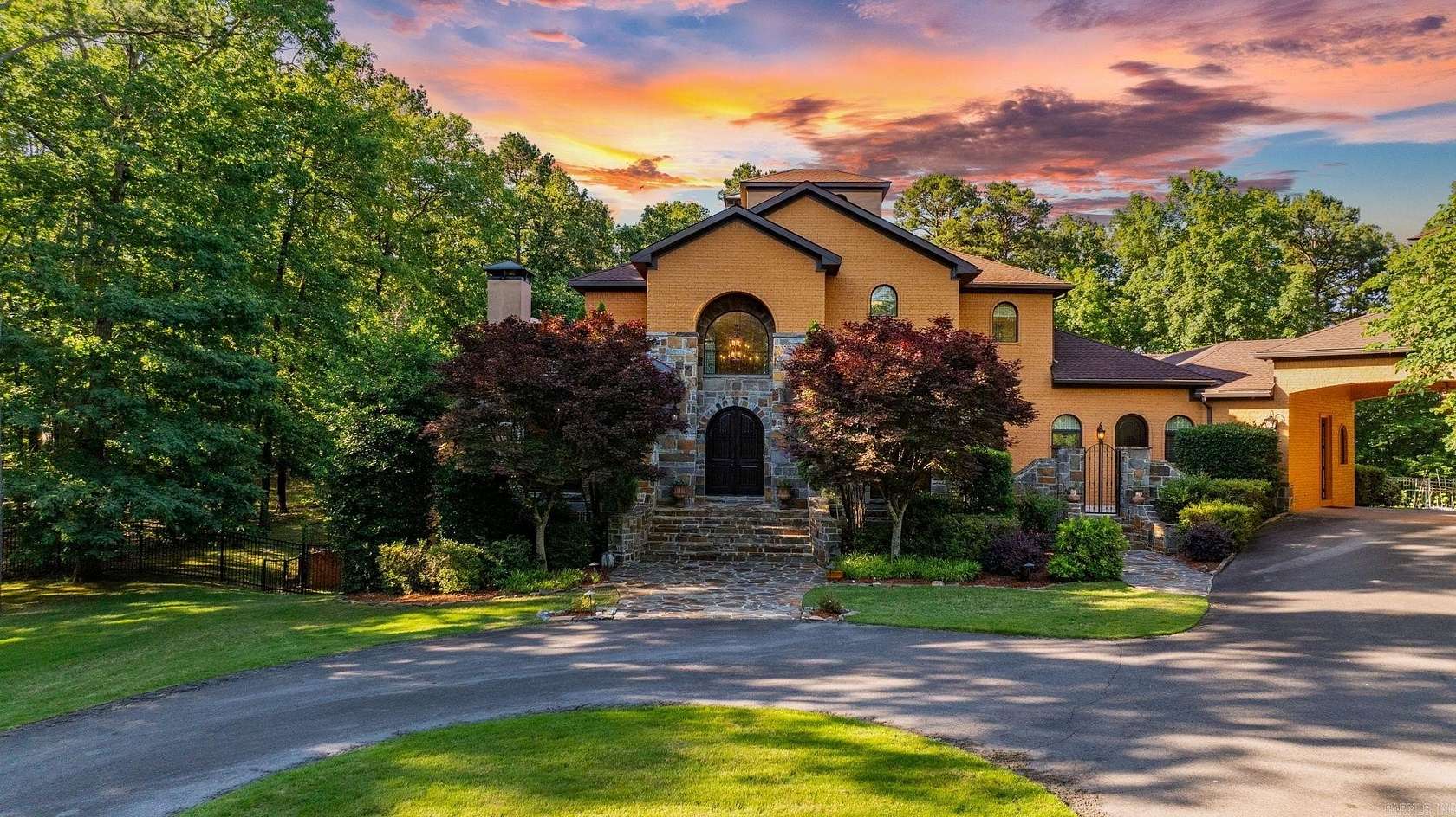 7.76 Acres of Residential Land with Home for Sale in Little Rock, Arkansas