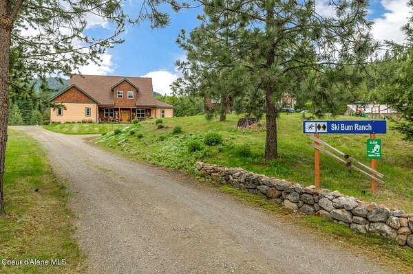 5.1 Acres of Residential Land with Home for Sale in Sagle, Idaho