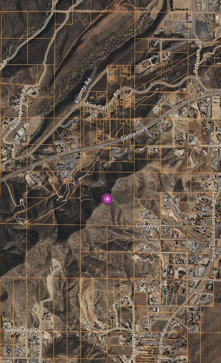 40.6 Acres of Land for Sale in Agua Dulce, California