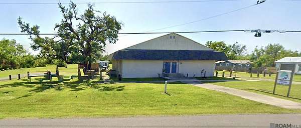 6 Acres of Improved Commercial Land for Sale in Golden Meadow, Louisiana