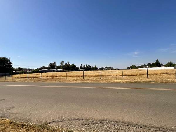 2.5 Acres of Residential Land for Sale in Madera, California