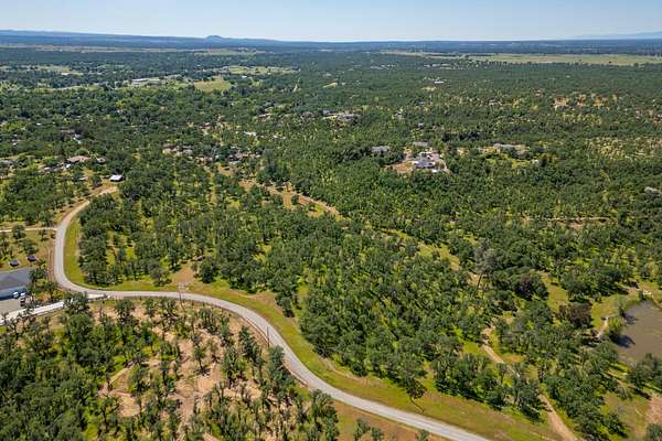 20.2 Acres of Land for Sale in Palo Cedro, California