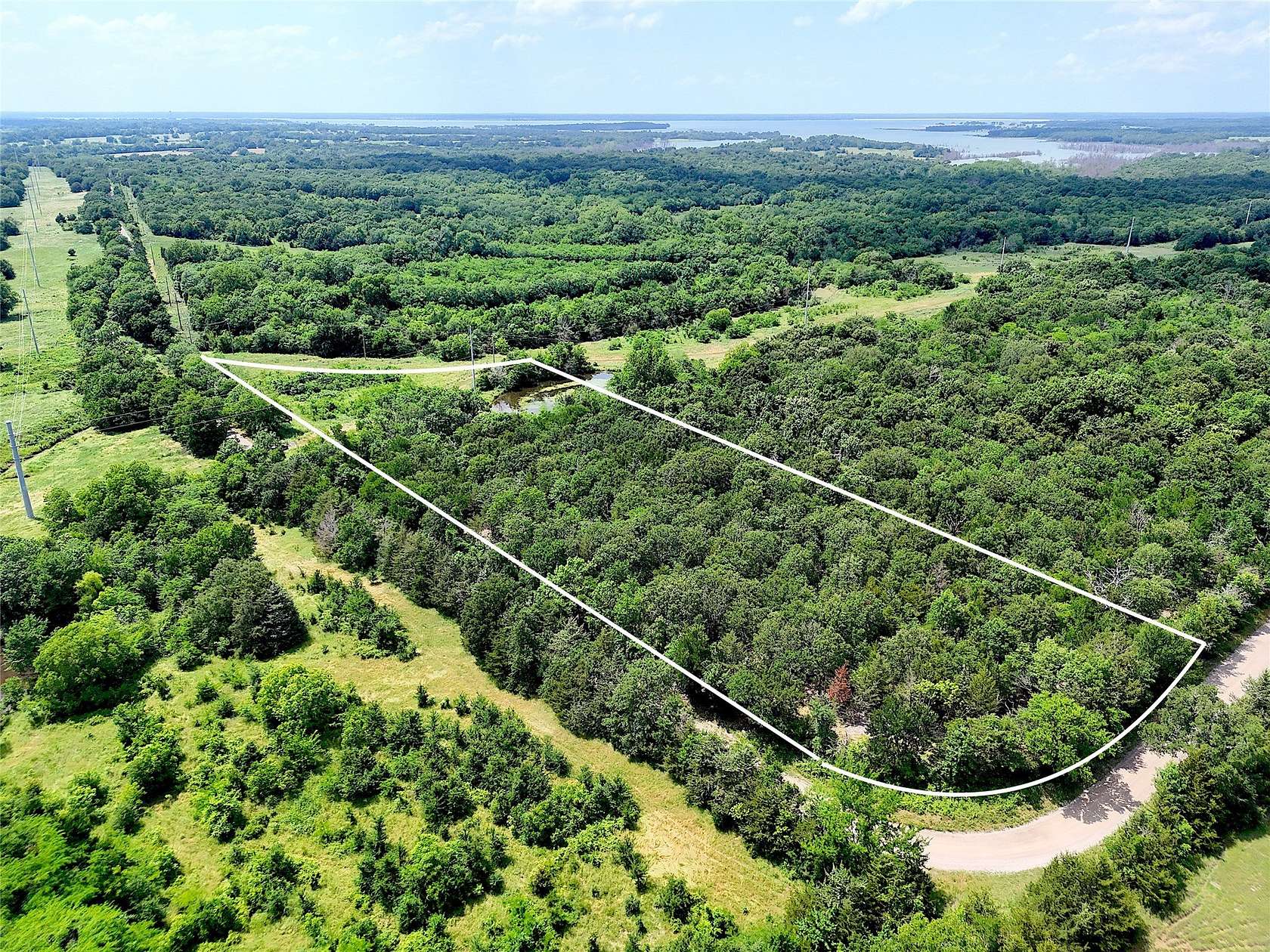 9 Acres of Residential Land for Sale in Honey Grove, Texas