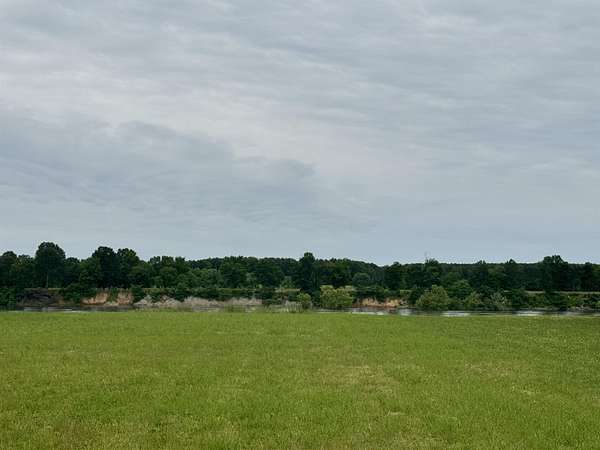 10.8 Acres of Recreational Land for Sale in Savannah, Tennessee