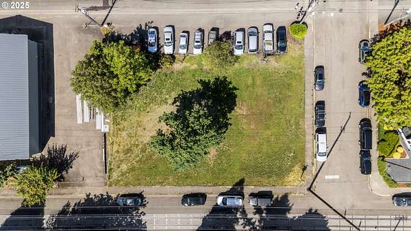0.29 Acres of Commercial Land for Sale in Junction City, Oregon