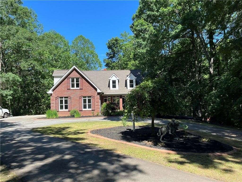 6 Acres of Residential Land with Home for Sale in Jefferson, Georgia