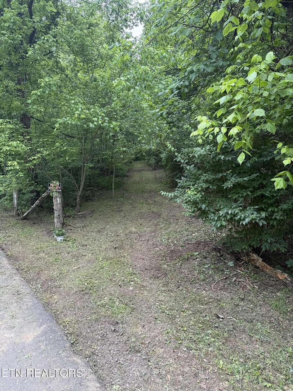 12 Acres of Land for Sale in Knoxville, Tennessee