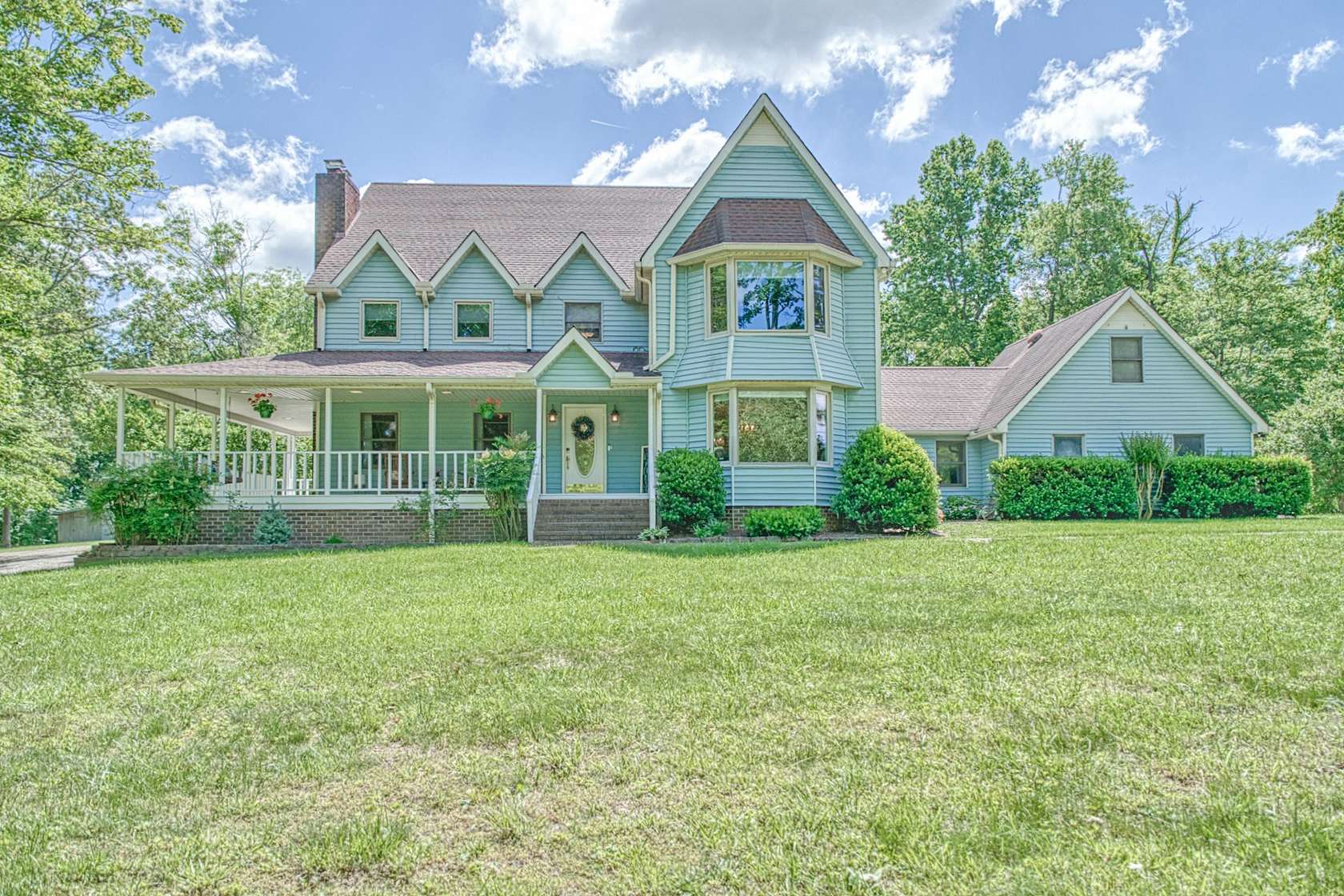 10 Acres of Land with Home for Sale in Cookeville, Tennessee