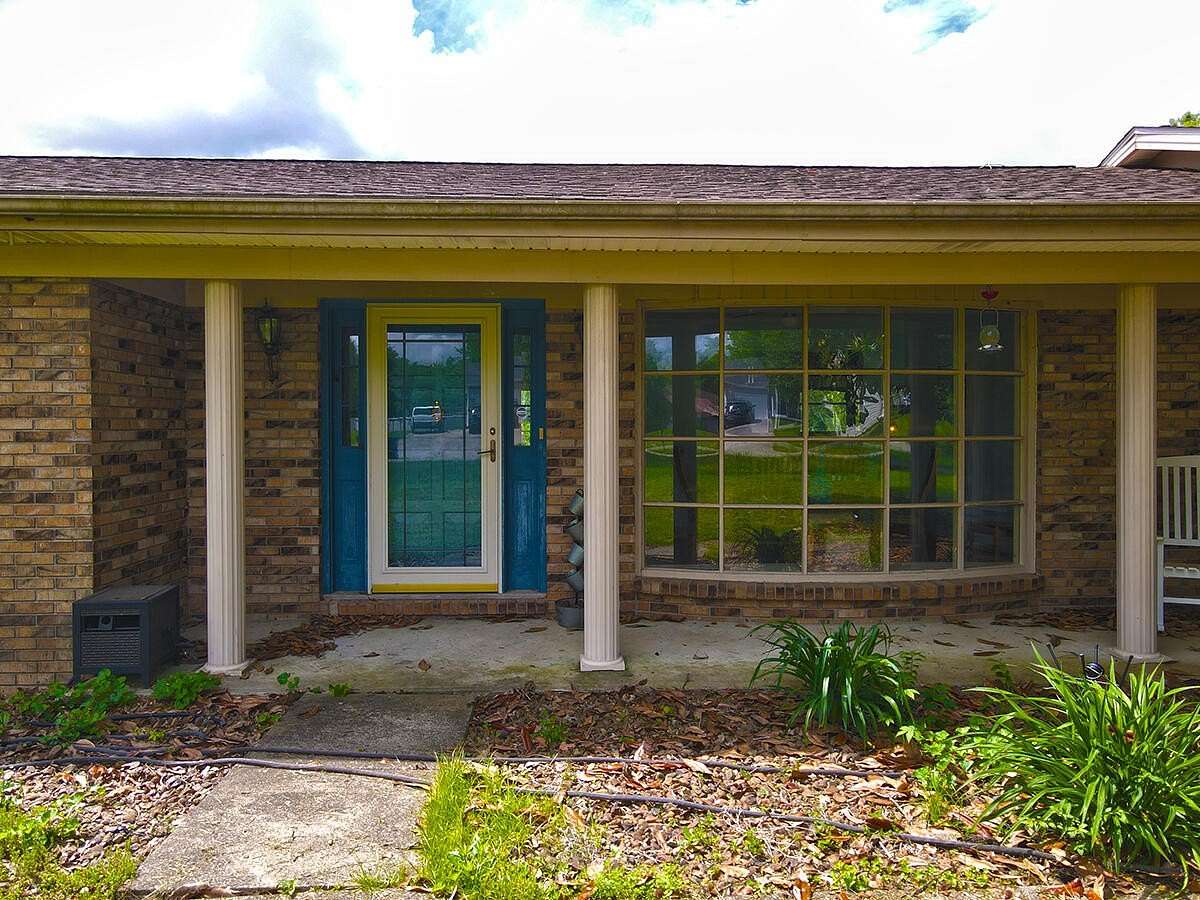 5 Acres of Residential Land with Home for Sale in Eubank, Kentucky