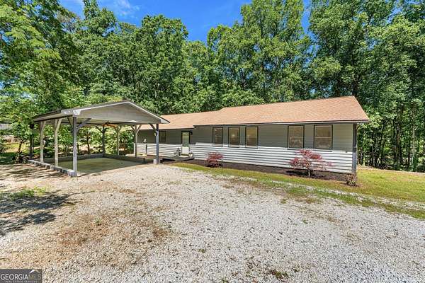 1.63 Acres of Residential Land with Home for Sale in Martin, Georgia