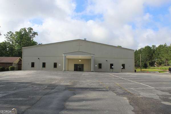 5 Acres of Improved Commercial Land for Sale in Hampton, Georgia