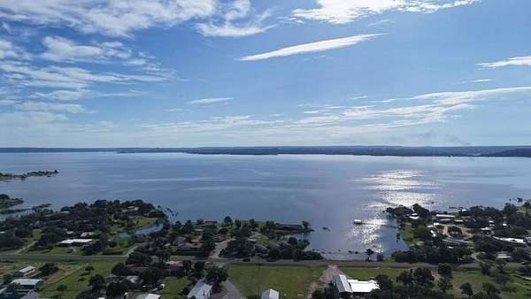 3.2 Acres of Residential Land with Home for Sale in Buchanan Dam, Texas