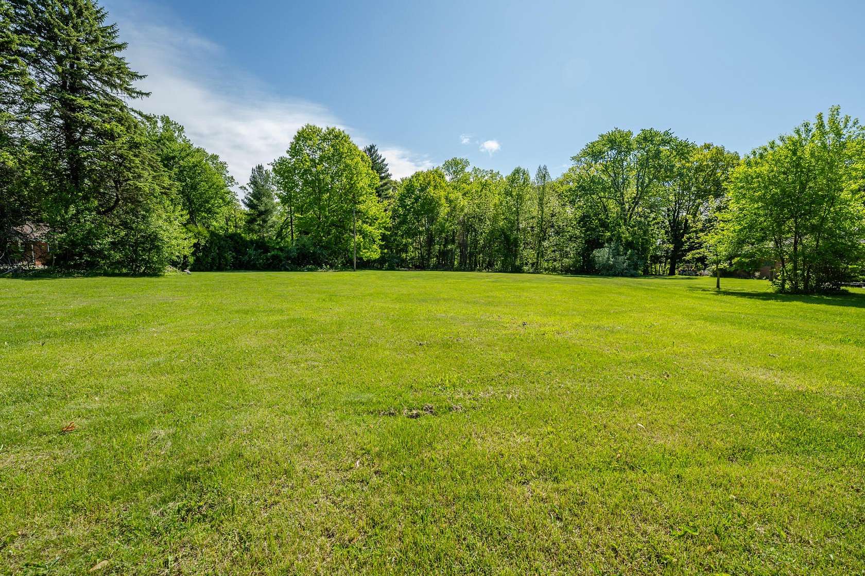 2.28 Acres of Residential Land for Sale in St. Joseph, Michigan