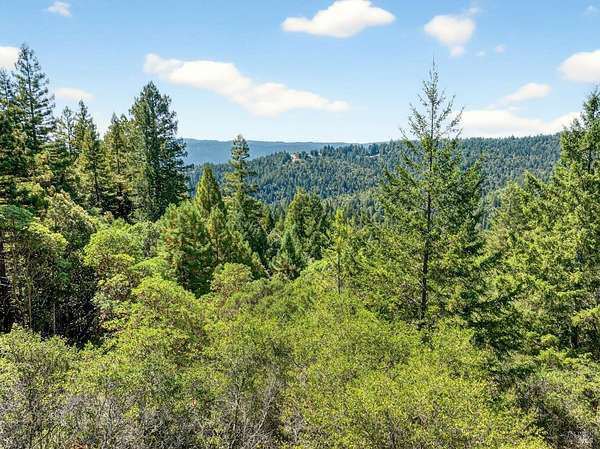 30.6 Acres of Recreational Land for Sale in Philo, California