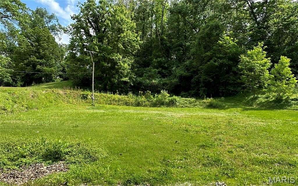 0.6 Acres of Residential Land for Sale in Belleville, Illinois
