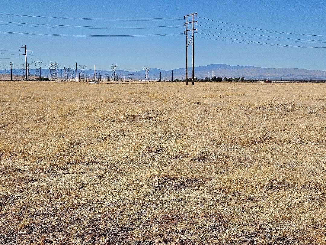 0.87 Acres of Land for Sale in Del Sur, California