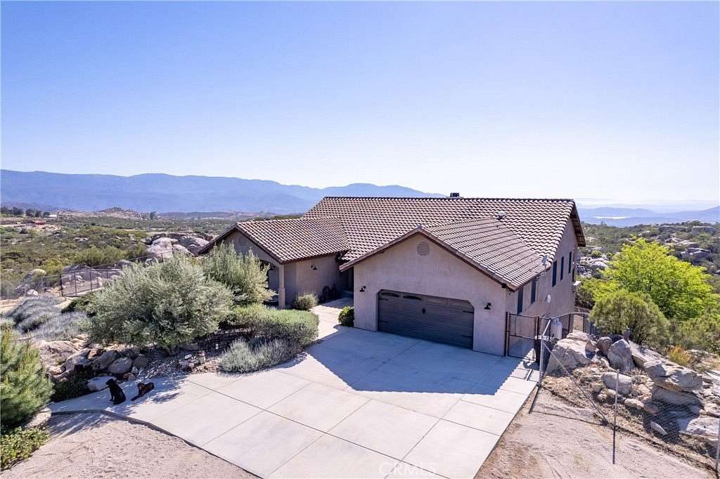 20 Acres of Land with Home for Sale in Aguanga, California