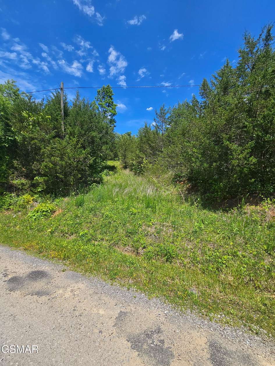 3.35 Acres of Residential Land for Sale in Midway, Tennessee