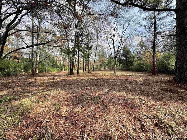 0.57 Acres of Residential Land for Sale in Jacksonville, Texas