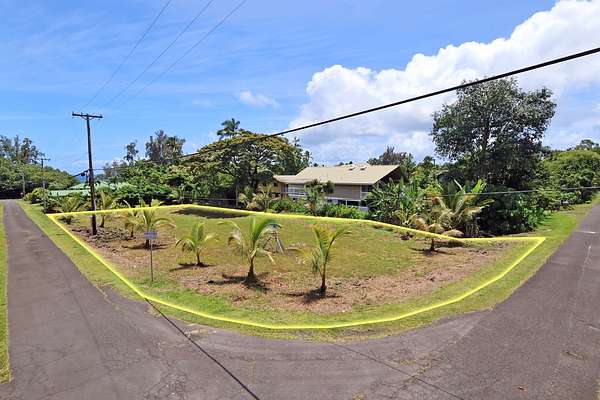 0.43 Acres of Residential Land for Sale in Hilo, Hawaii