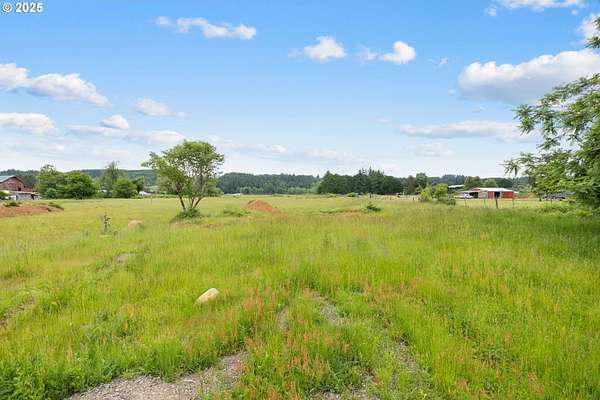 2 Acres of Residential Land for Sale in Eagle Creek, Oregon