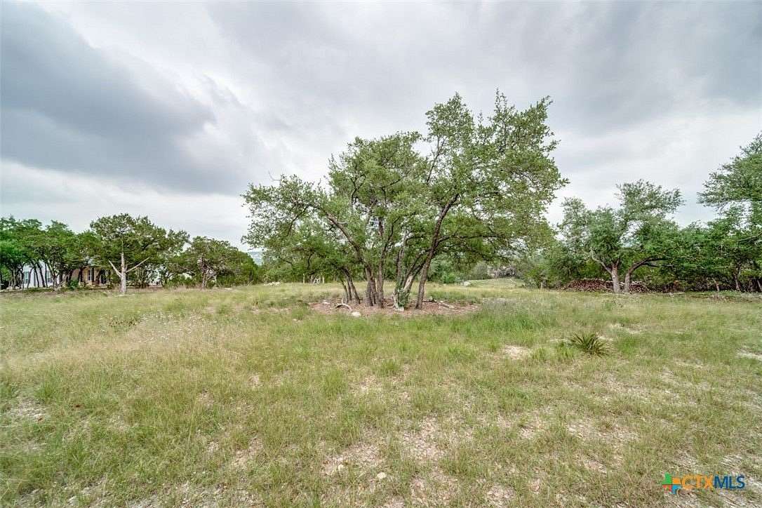 1.24 Acres of Residential Land for Sale in Canyon Lake, Texas