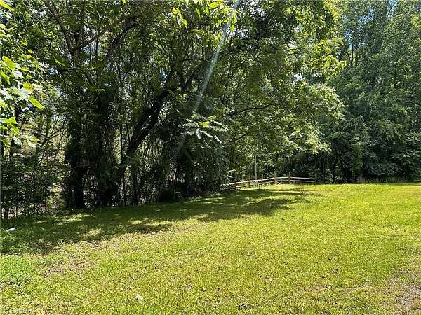 1.24 Acres of Residential Land for Sale in Wilkesboro, North Carolina