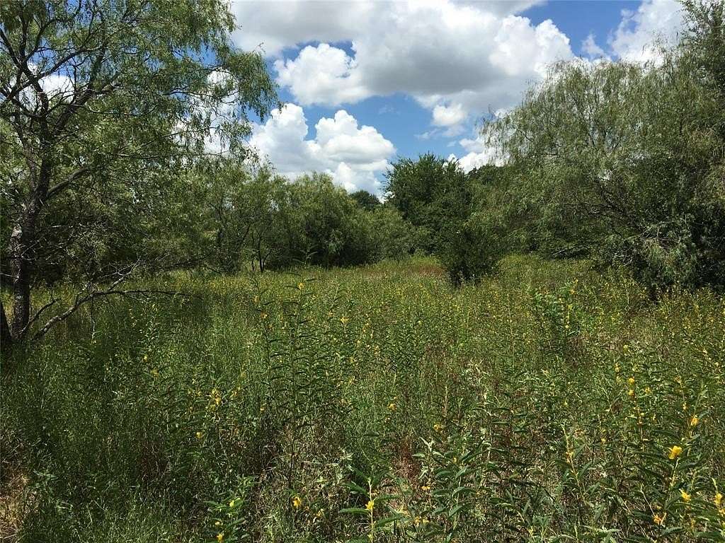 10 Acres of Residential Land for Sale in Scurry, Texas