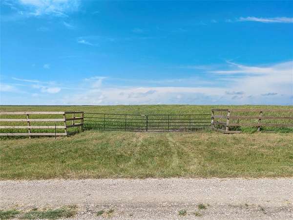 10.8 Acres of Land for Sale in Penelope, Texas