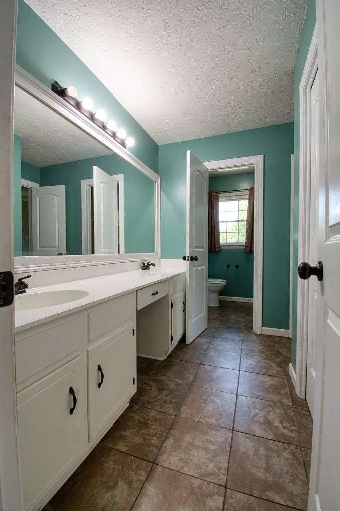 7.17 Acres of Residential Land with Home for Sale in Soperton, Georgia