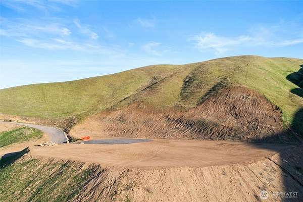 11 Acres of Land for Sale in Wenatchee, Washington