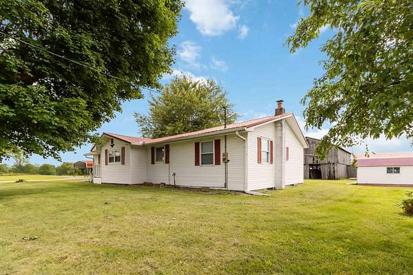 5 Acres of Land with Home for Sale in Kings Mountain, Kentucky