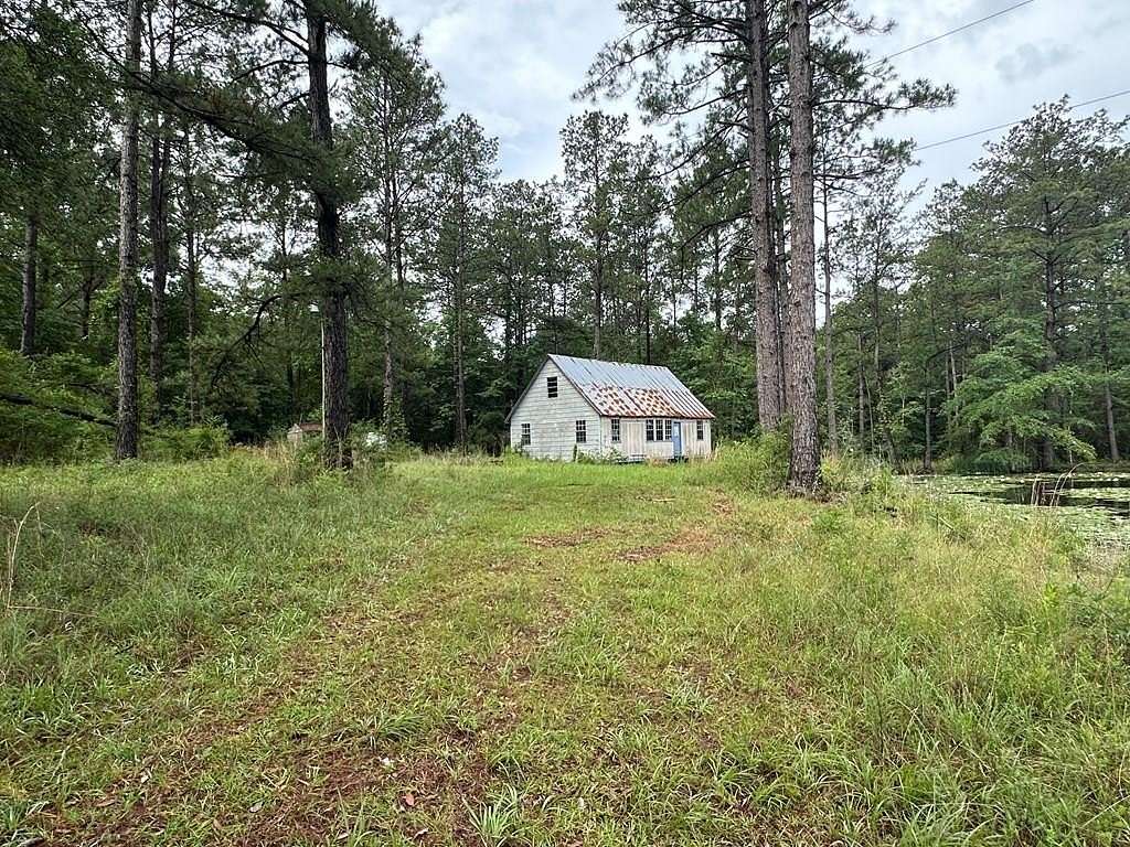 20 Acres of Recreational Land with Home for Sale in Poplarville, Mississippi