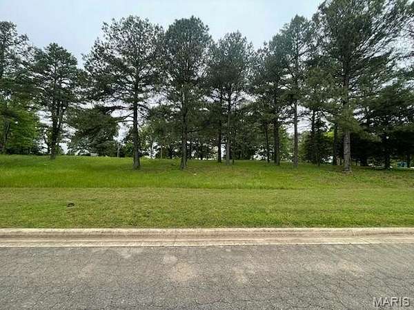 0.89 Acres of Residential Land for Sale in Poplar Bluff, Missouri